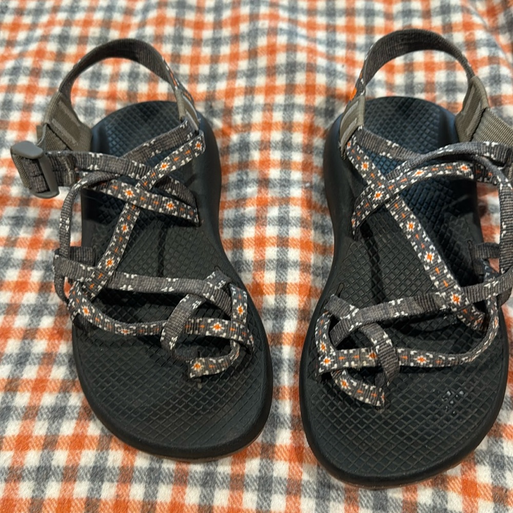 Chacos size 6.5